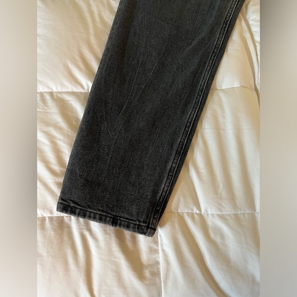 Abercrombie & Fitch The Mom High Rise Jean - Picture 14 of 16